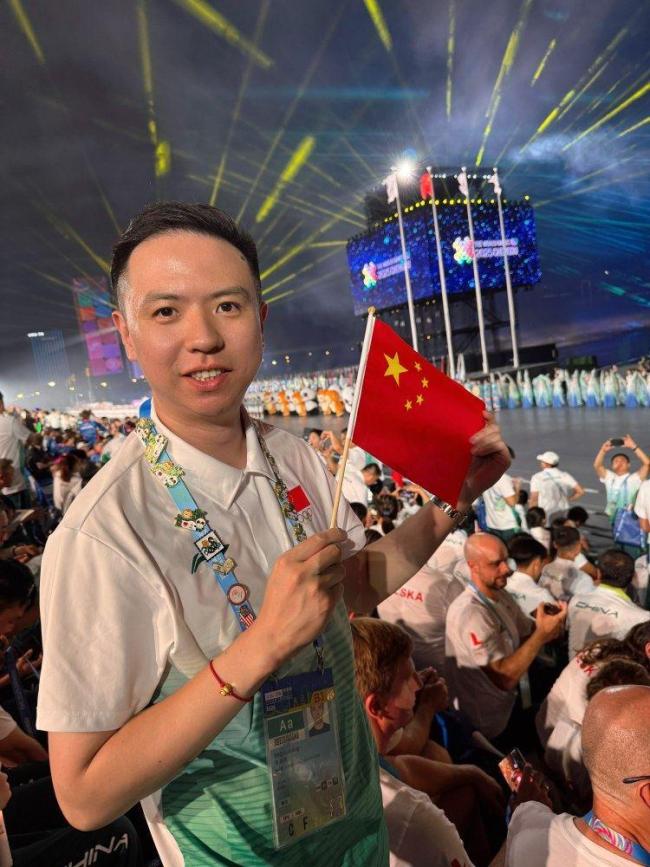 献的教练 献的教练