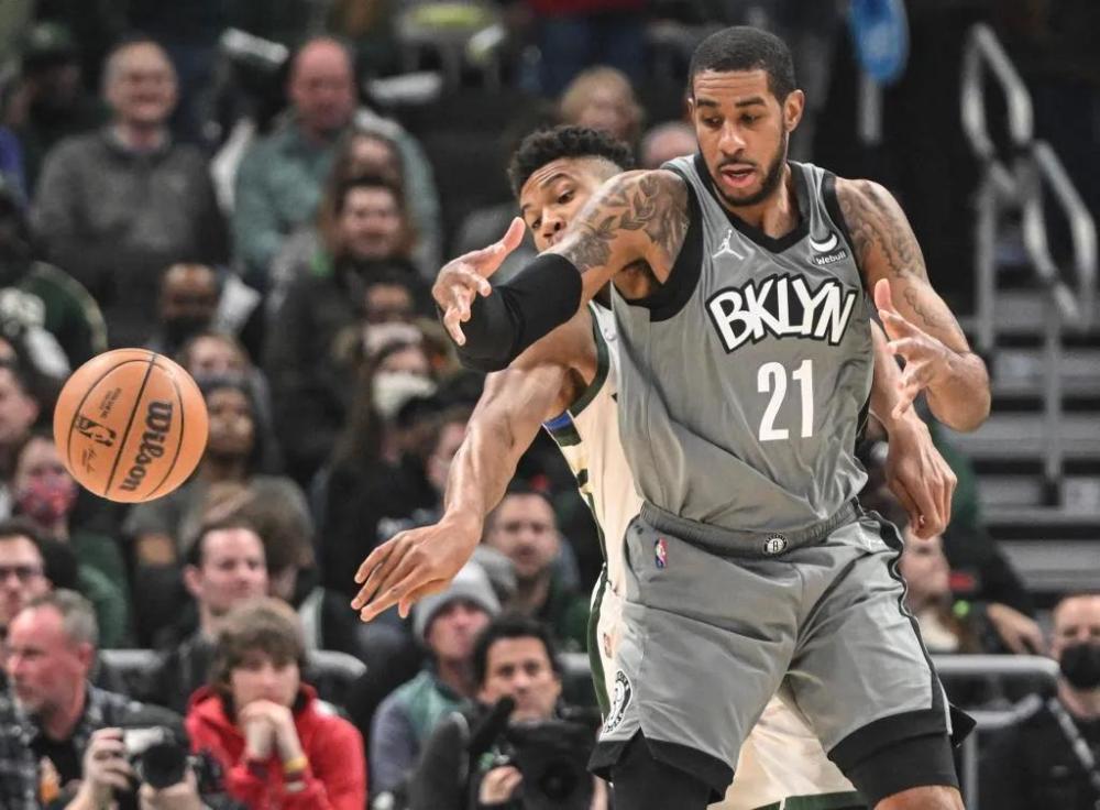 足以振奋军 足以振奋军