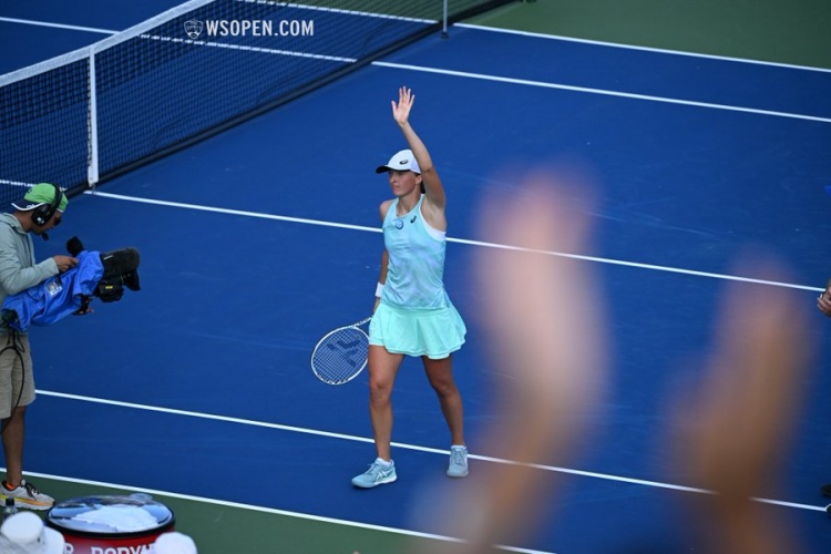 两队便展开 两队便展开